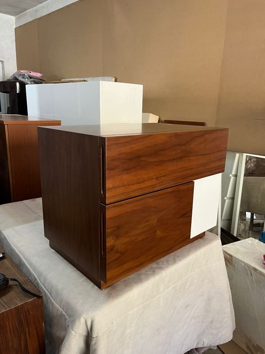 Mesinha cabeceira nova