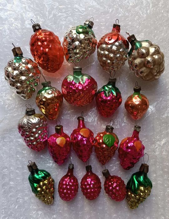 Ёлочные новогодние игрушки эпохи СССР ягоды