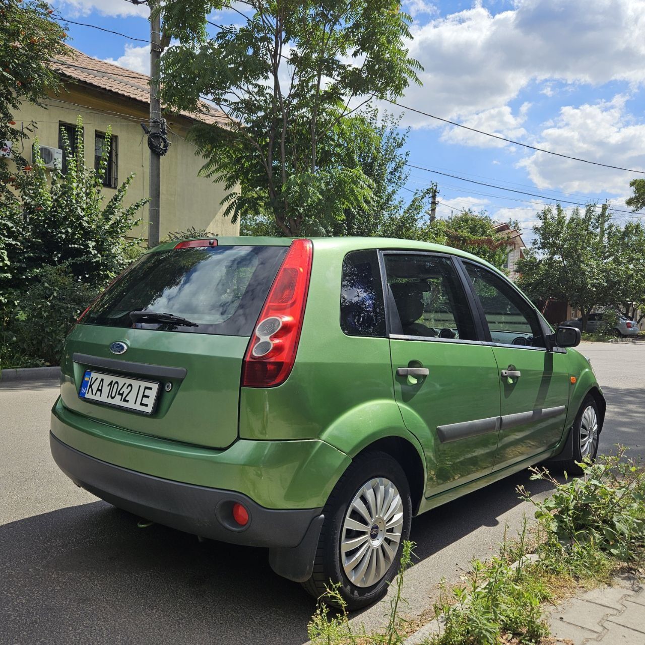 Продам Ford Fiesta  в отличном состоянии.