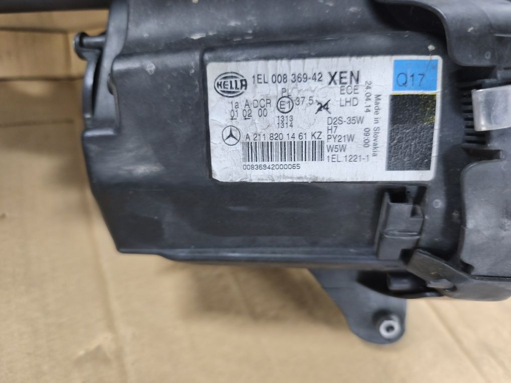 Farol w211 xenon, ler descrição