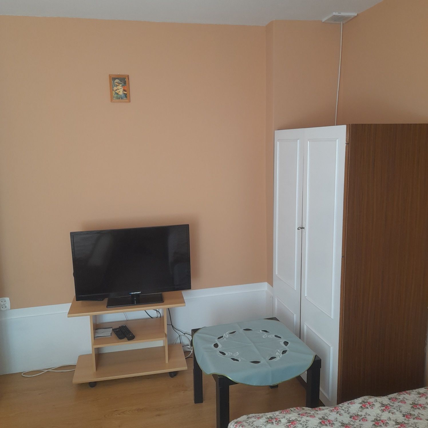 Kajaki, Ponton Domek na wsi rzeka las w pobliżu
