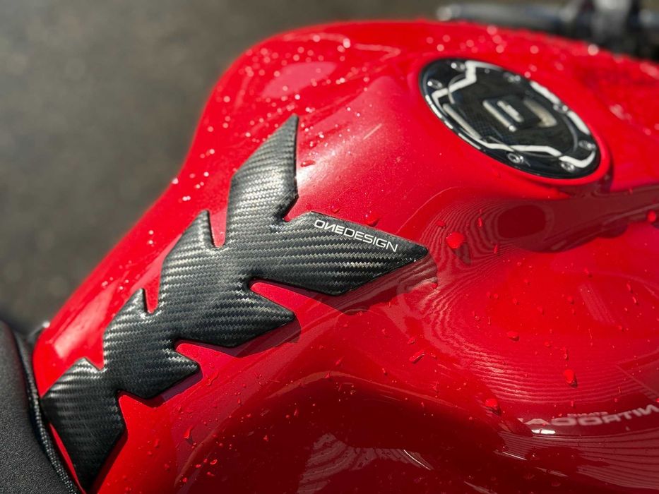 YAMAHA YZF R1 1000