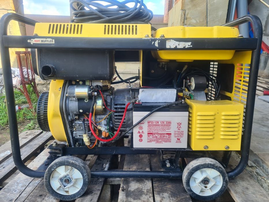 Дизельний генератор із зваркою б/у стан хороший