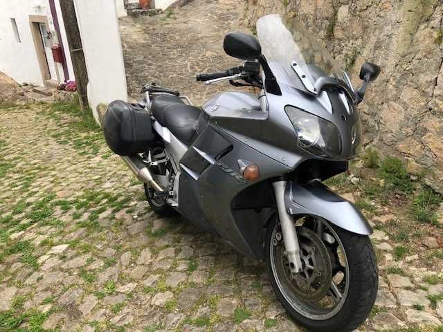 Moto Yamaha FJR1300A