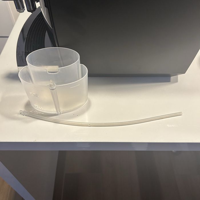 Ekspres do kawy Jura s8