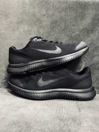 Продам  спортивні чоловічі кросівки Nike RunallDay 42,5 ( 27 см )