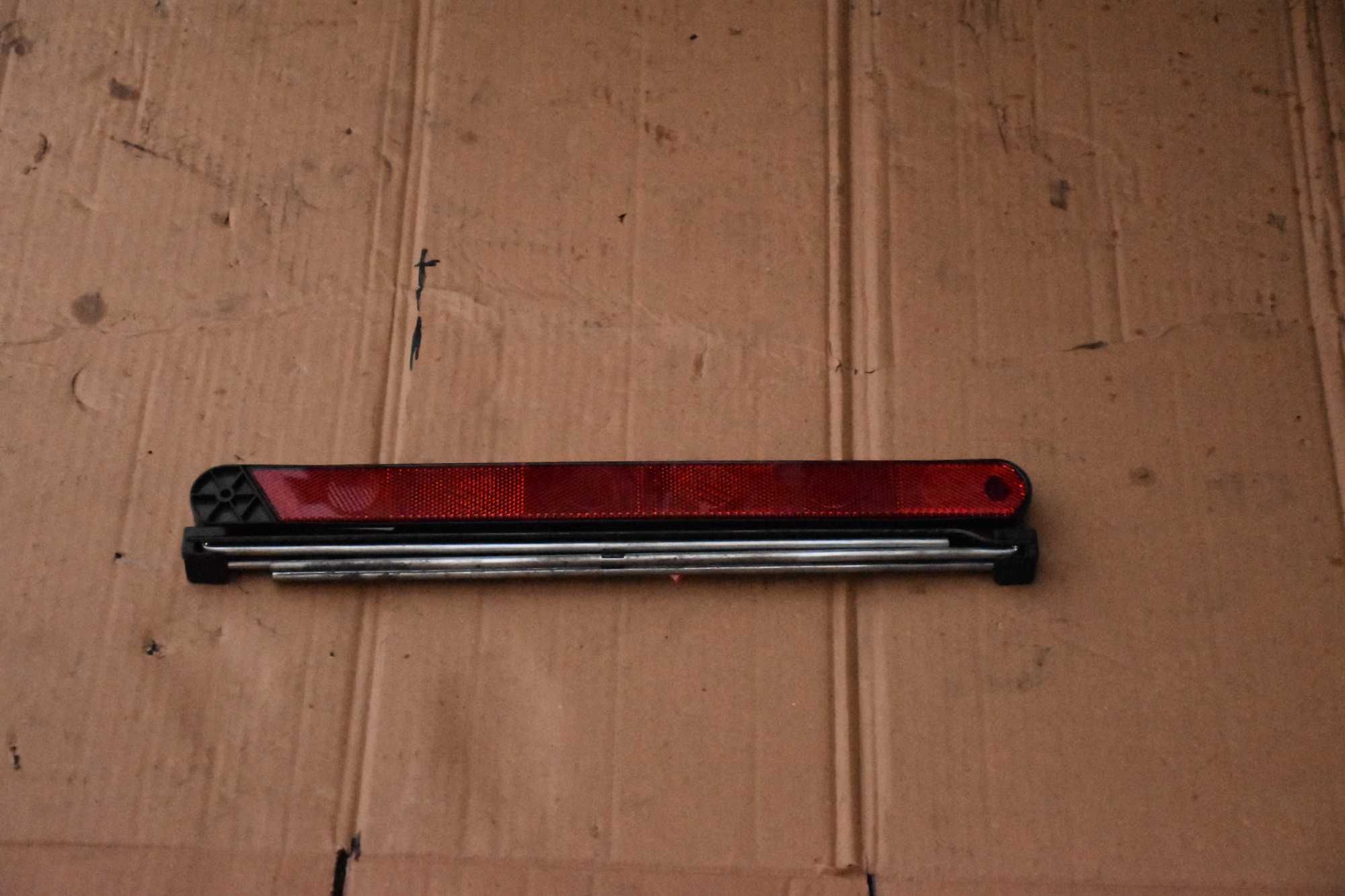 Trójkąt ostrzegawczy BMW E39 E46 E38 E60 E65 oryginał oryginalny