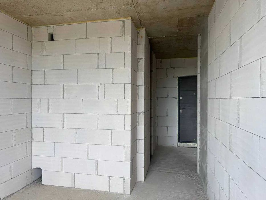 Терміново! Однокімнатна з панорамним видом!