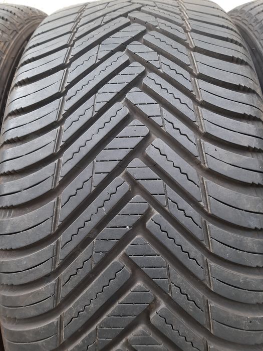 4x Opony całoroczne 215/45R17 Hankook Kinergy 4S² 2022r 7mm