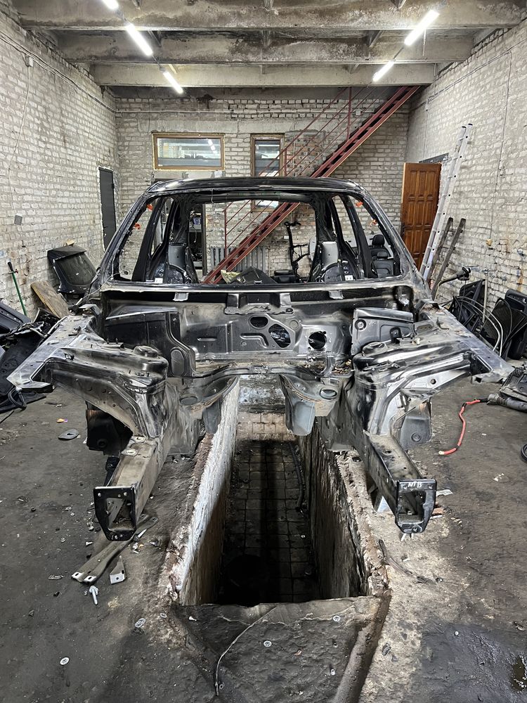 Розборка Audi Q5 8R0 12-16 рік в наявності запчасти