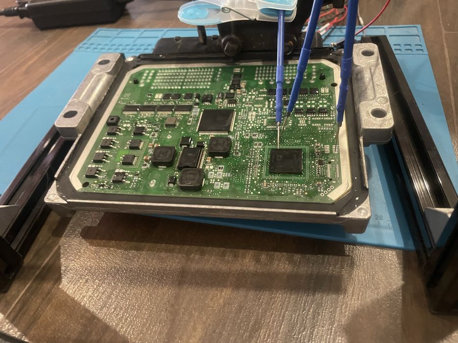 Діагностика авто, чіптюнінг, видалення екології.