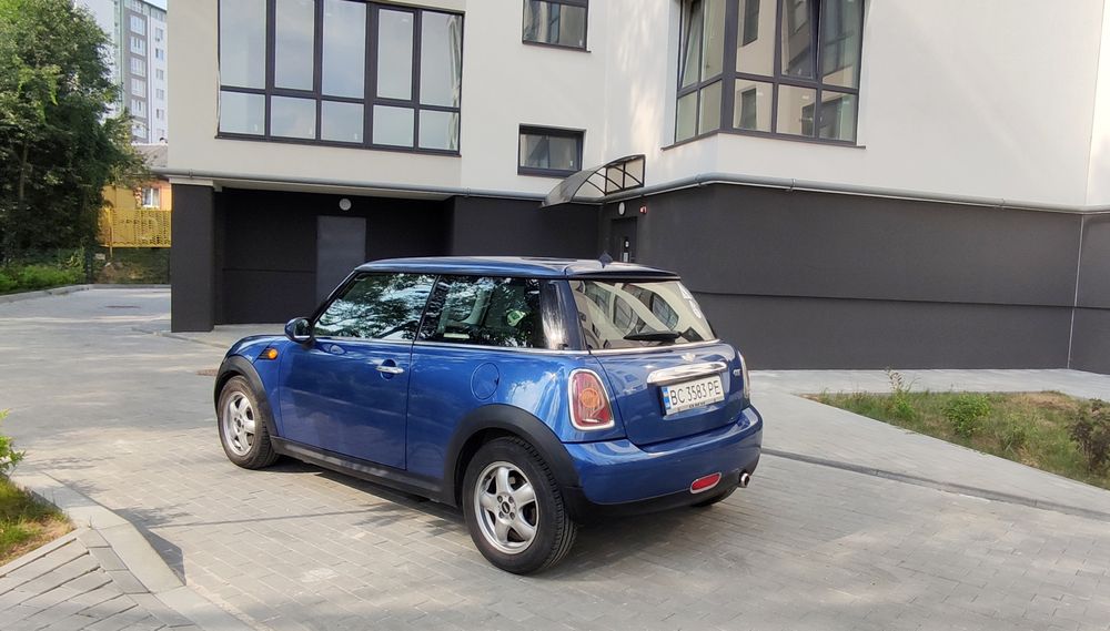 Mini one міні  ван легковий хетчбек