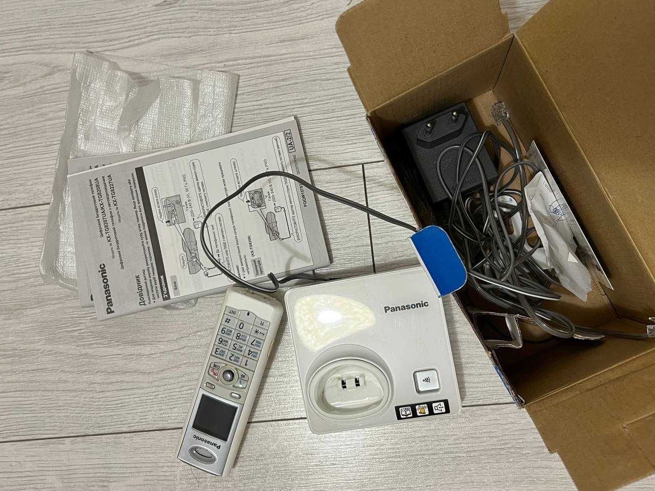 Телефон стационарный Panasonic KX-TG8207UA