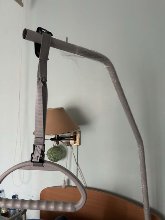 Cama articulada eletrica + colchão e pega elevatória - 1 mês de uso