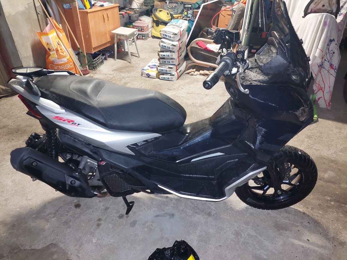 Aprilia sr gt 125 części 2022
