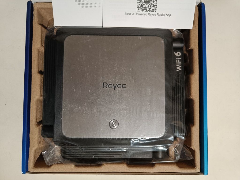 Маршрутизатор роутер Wi-Fi 6 Ruijie Reyee RG-E5 (RG-EW3200GX PRO) Mesh