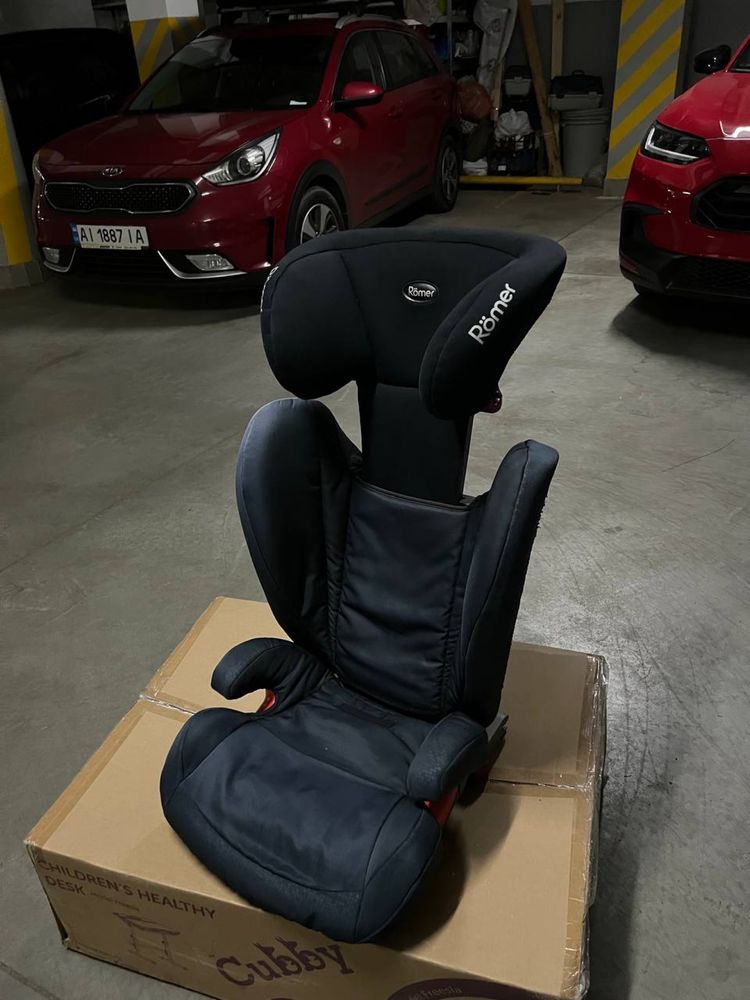 Автокрісло Britax Romer kidfix sl