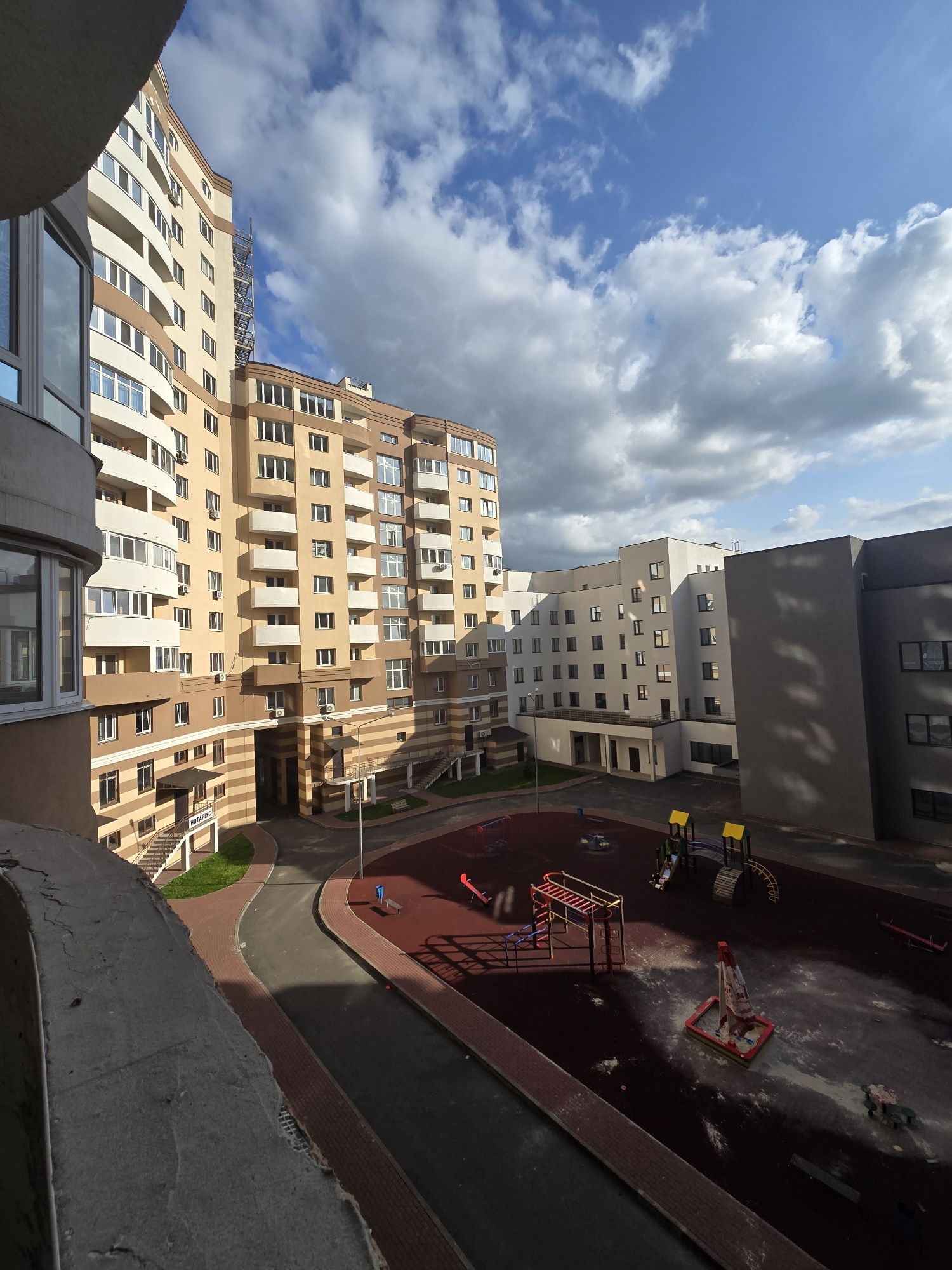 Продажа 2 кімната квартира центр!