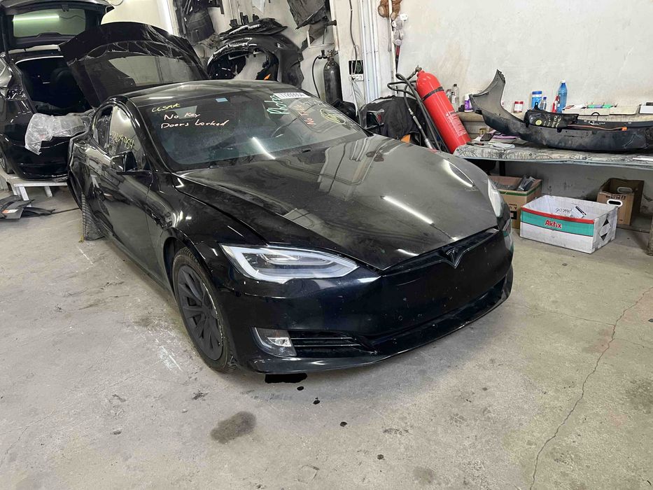 Tesla model S, разборка, двери, батарея, srs, панорама