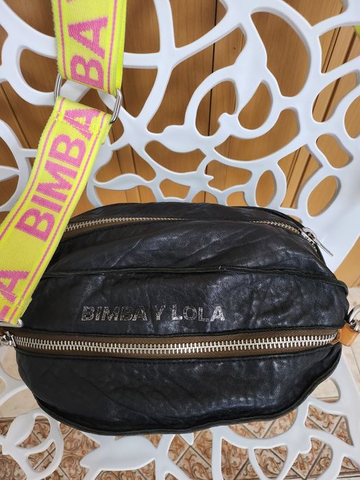 Mala Bimba Y Lola Preta em pele