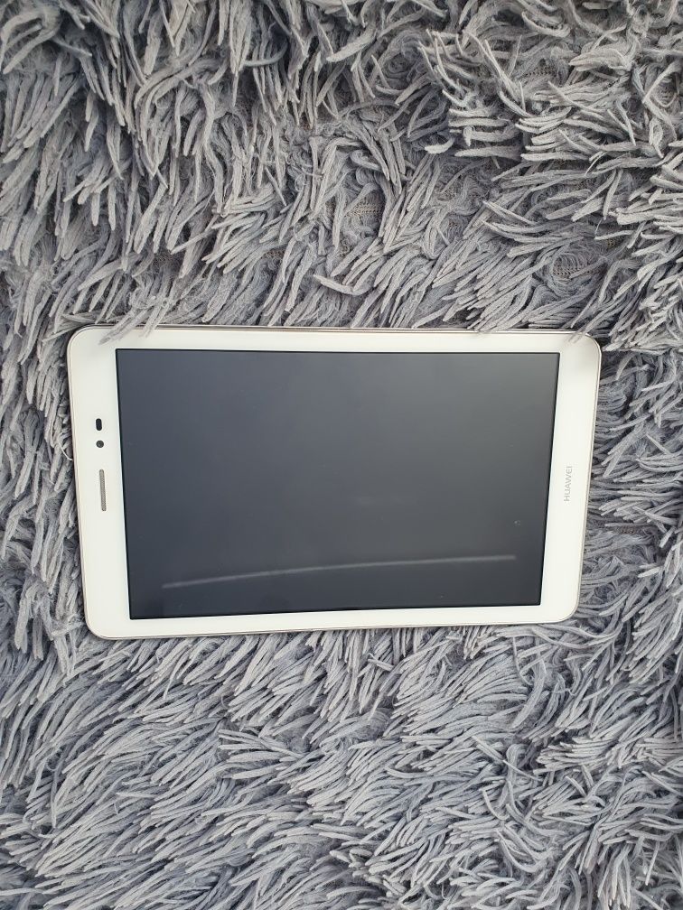 Tablet  Huawei kabel plus ładowarka