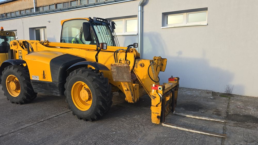 Ładowarka  JCB 535-125 - krajowa.