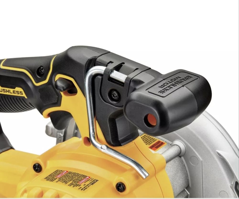 Акумуляторна дискова пила Dewalt DCS565.20v