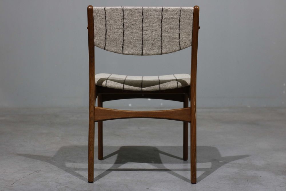 Conjunto de 6 cadeiras dinamarquesas de meados do século em teca