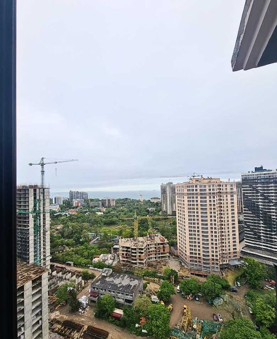 Панорама моря -Продажа 2-комнатной в ЖК Эллада-I с ремонтом и мебелью