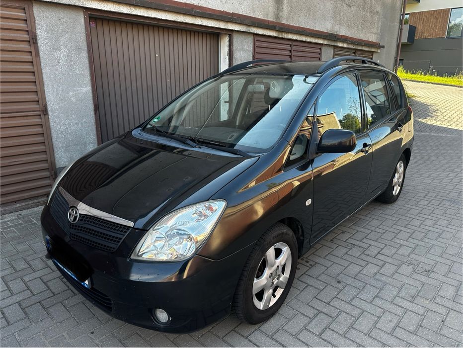 Toyota Corolla Verso , klima, alufelgi , zarejestrowana