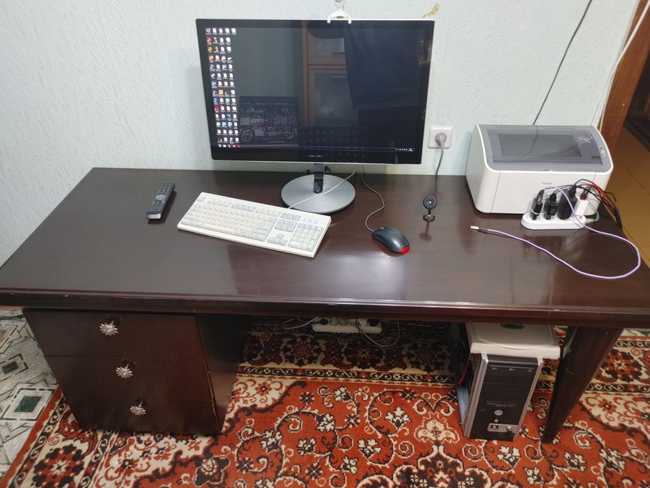 Стол из массива 180х80х75 см.