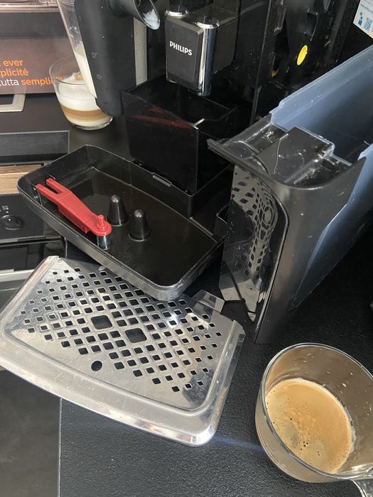 Кавоварка кавомашина 2023 р Philips EP2231 Series 2200 LatteGo з дому