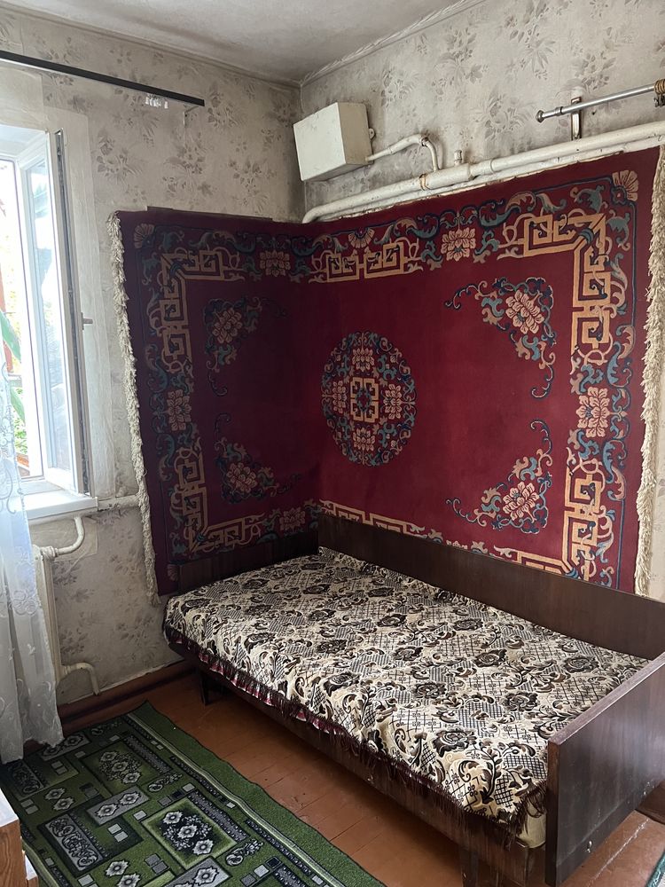 Продам або обміняю на квартиру будинок у місті Васильків