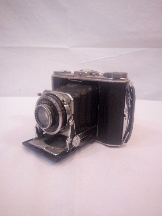 Раритетный фотоаппарат "Kodak Duo 620" с камерой "Compur"