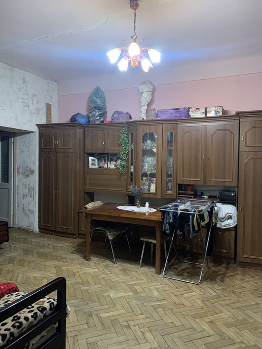 Продаж 2-кім. Центр.