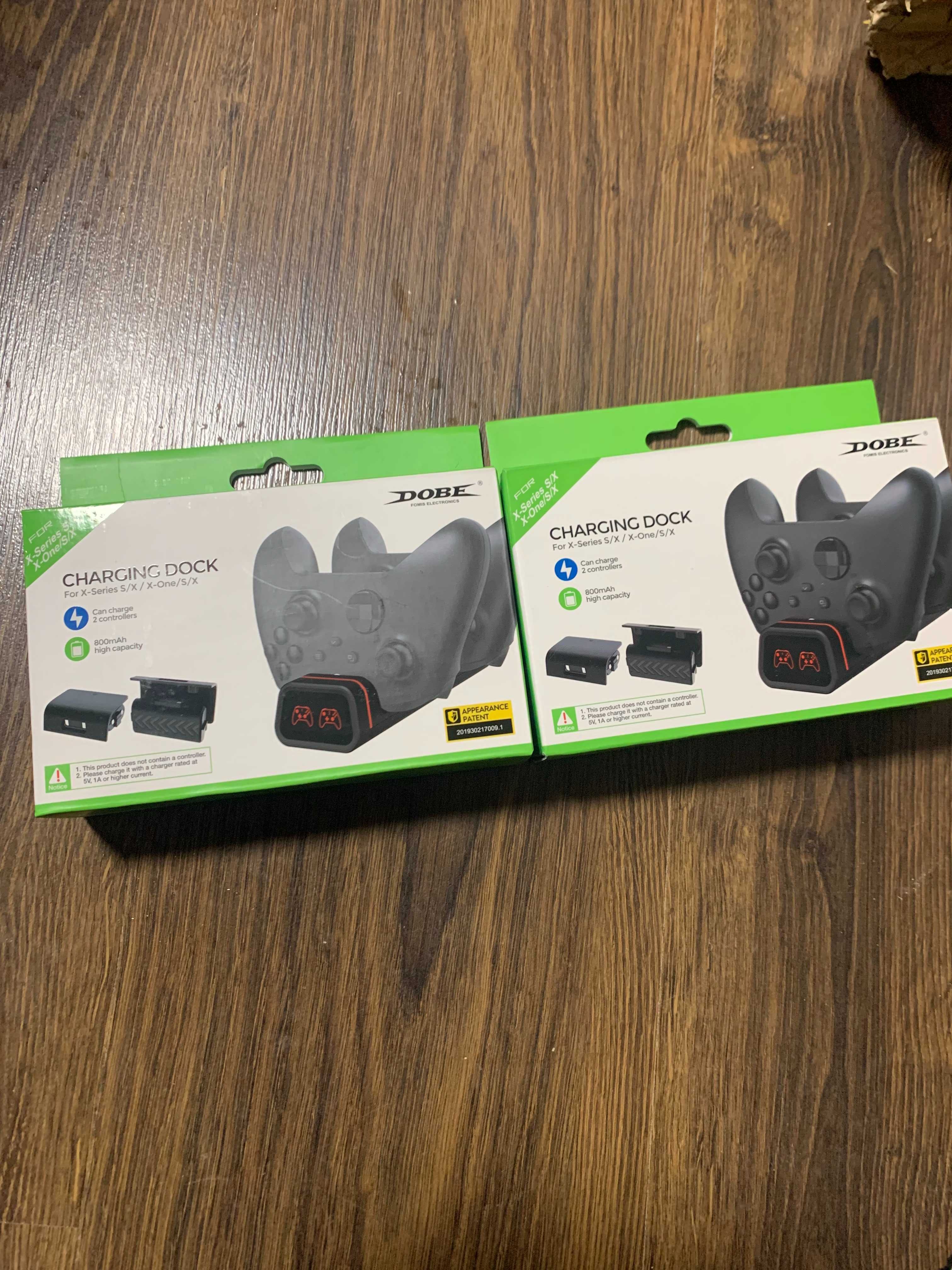 Xbox One/Xbox Series X 2 акумулятори, зарядна база, кришки
