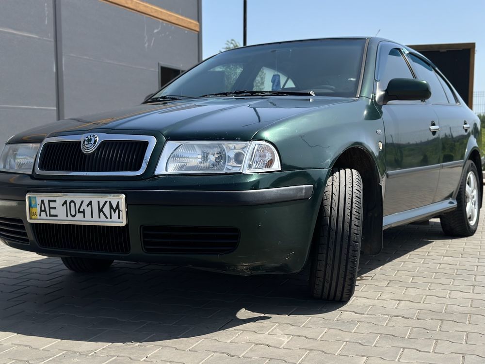Продам Skoda Octavia Tour 1.8