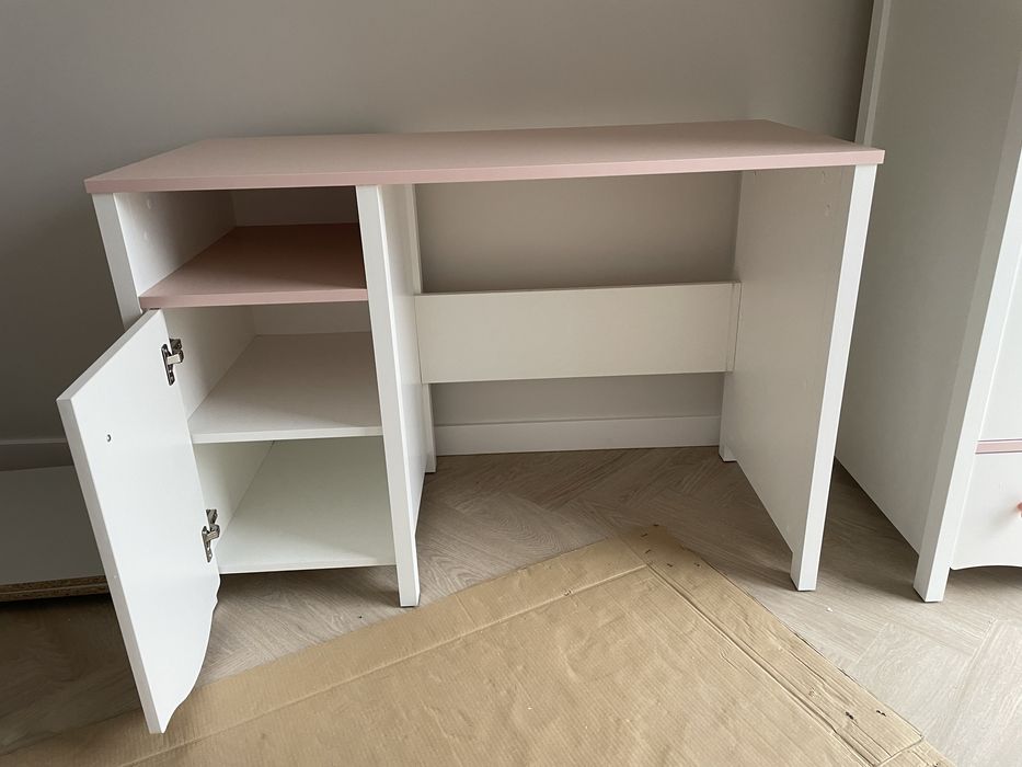 Skrecanie mebli montaz skladanie mebli naprawa rozbiorka