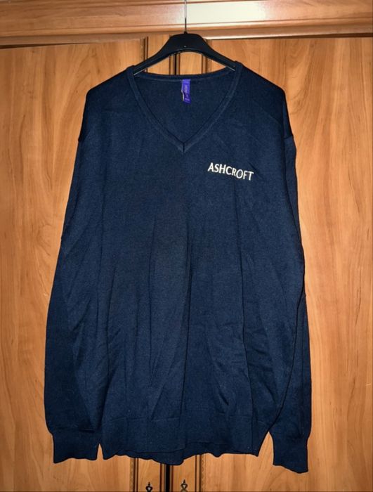 Sweter męski z dekoltem w serek