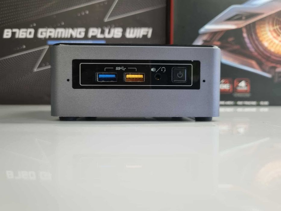 Komputer mini PC Intel NUC i5-7260U, 8GB, NUC7i5BNH