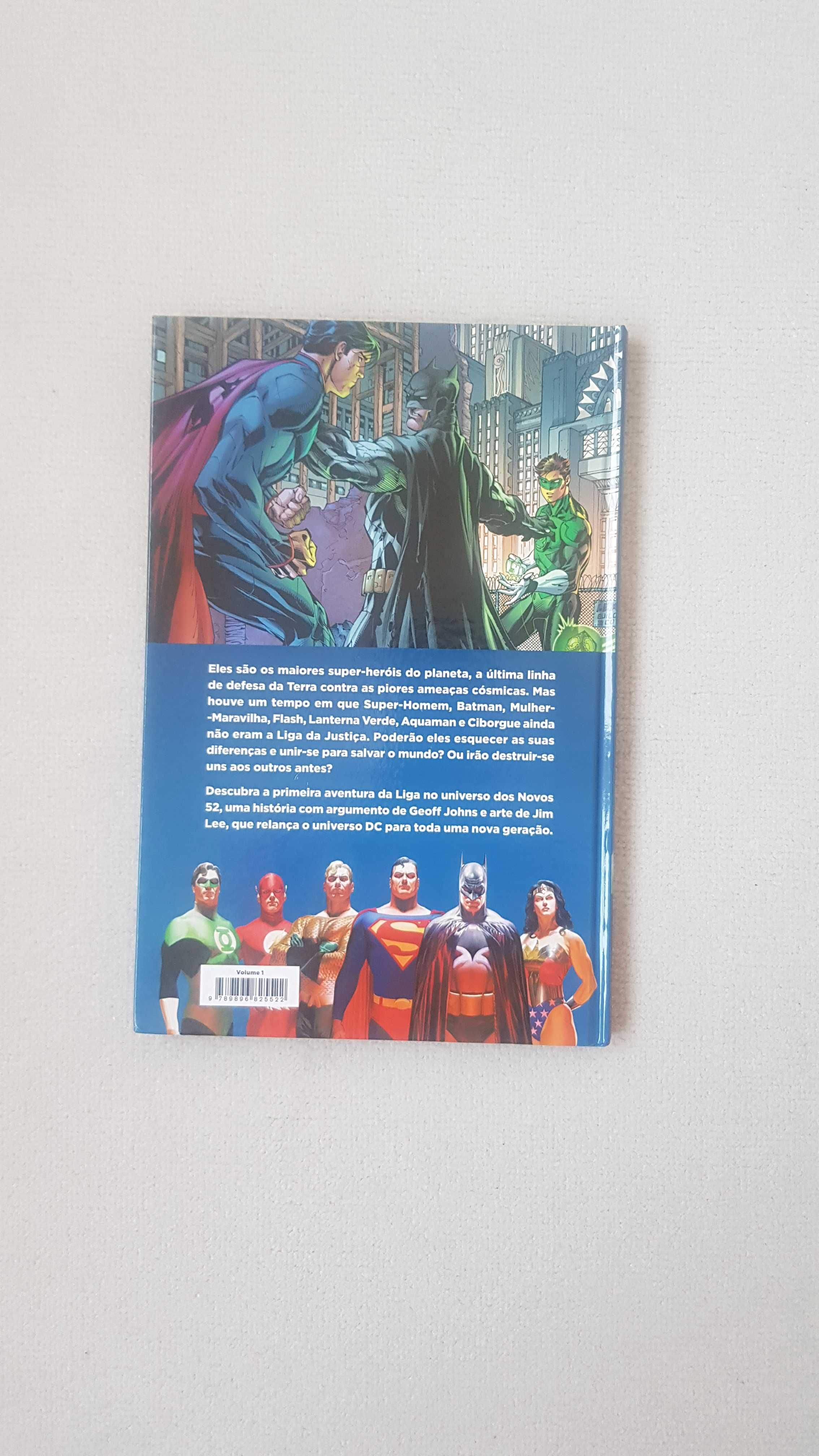 Livros comics "Liga da Justiça" de Geoff Johns