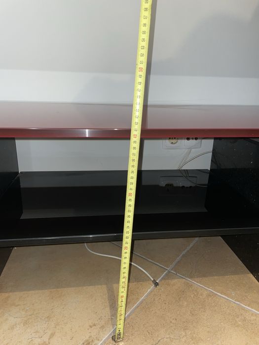 Móvel TV em vidro temperado (vermelho/preto) e pedra/preto brilhante