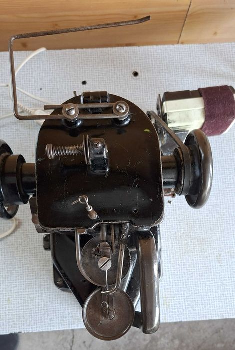 Maszyna kuśnierska, napęd elektryczny. Transport do 100 km.