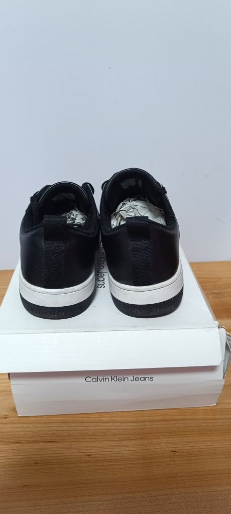Взуття calvin klein 42й розмір basket cupsole low lth mono