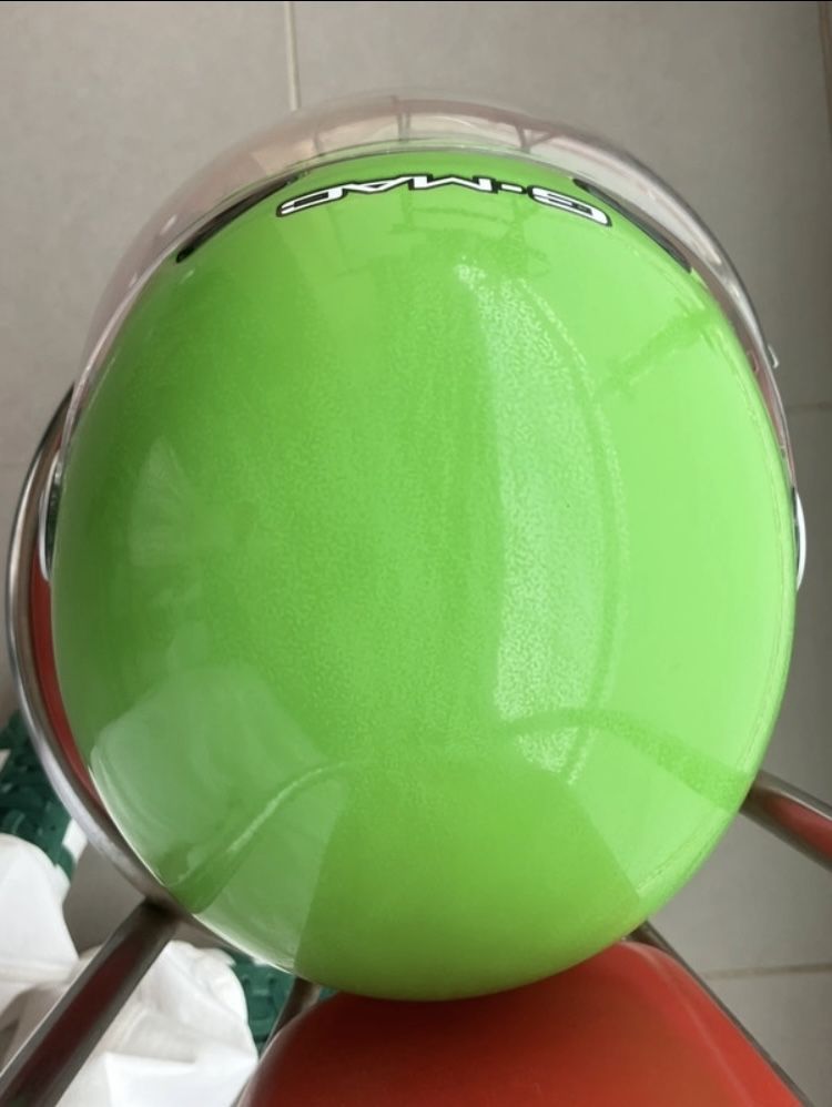Preço negociavel. Capacete usado no maximo 10 vezes