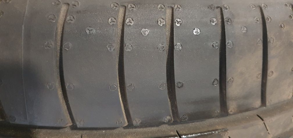GoodYear Efficient Grip Perfomance 225/45R17