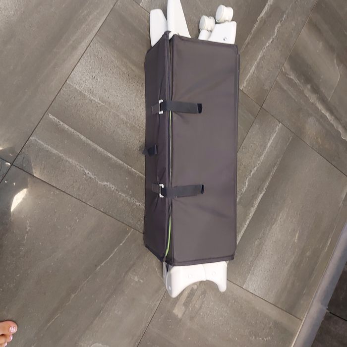 Łóżeczko turystyczne składane dla dziecka/ kojec