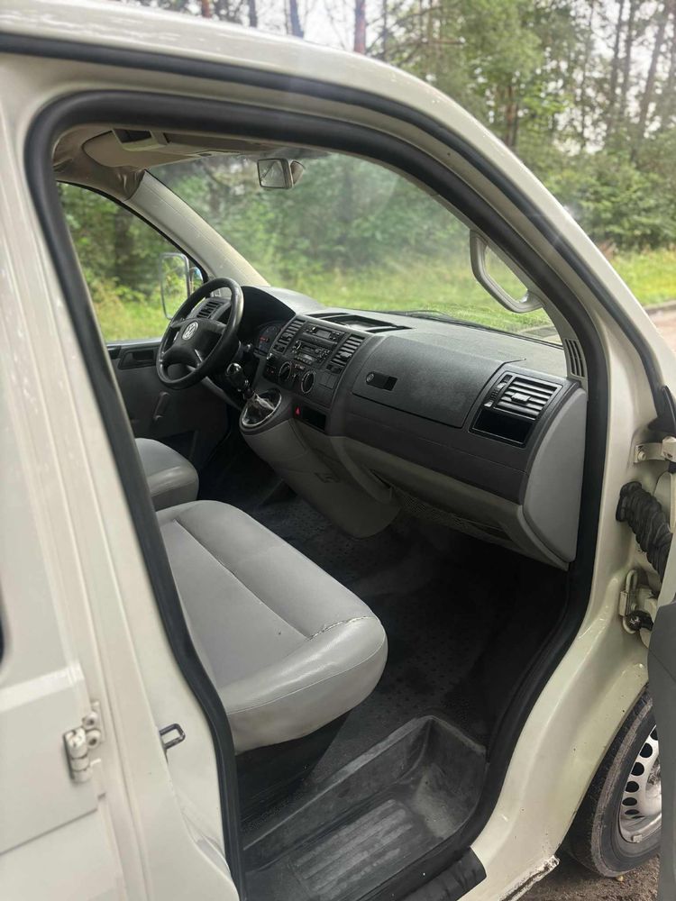 Vw T5 doka brygadówka 1,9 TDI Klima 6 osób wazne oplaty zamiana