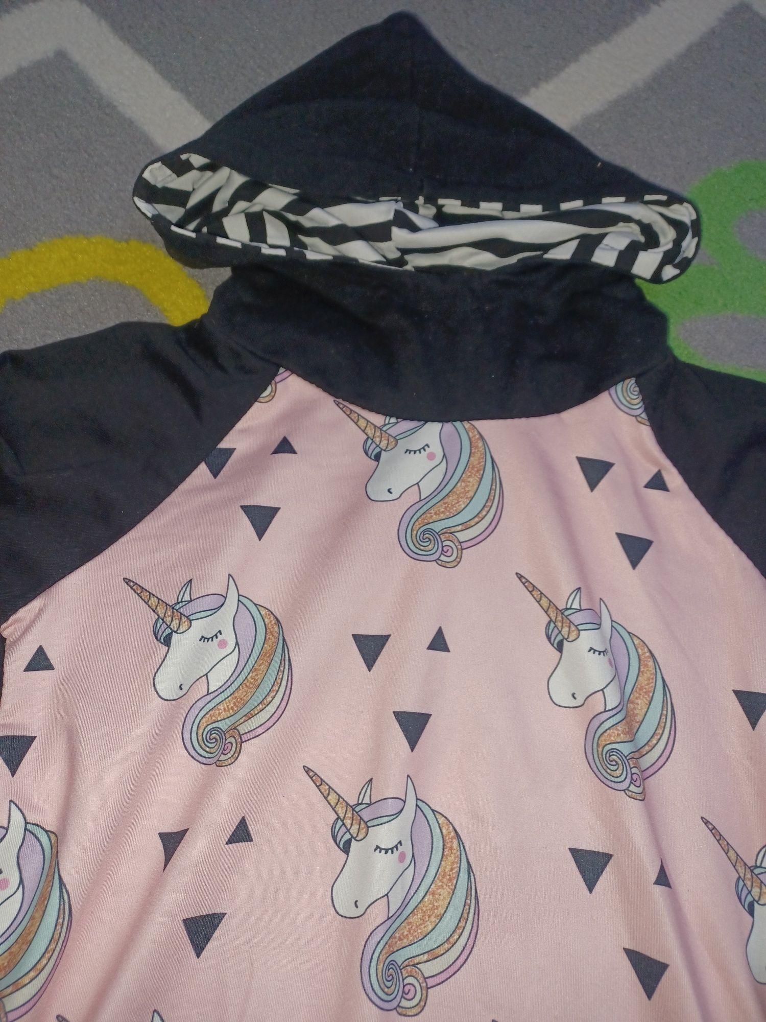 Bluza w jednorożce.