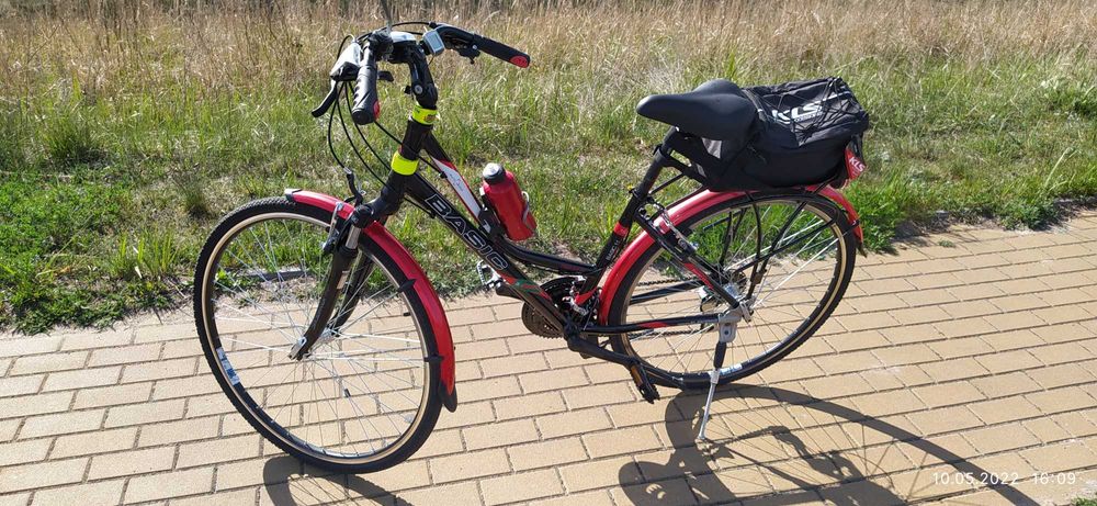 Rower trekkingowy BASIC – lekki, jak nowy, niska rama + akcesoria